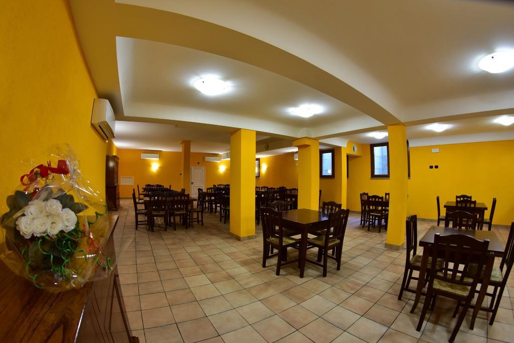 Agriturismo Isola Verde Sant'Urbano Екстер'єр фото